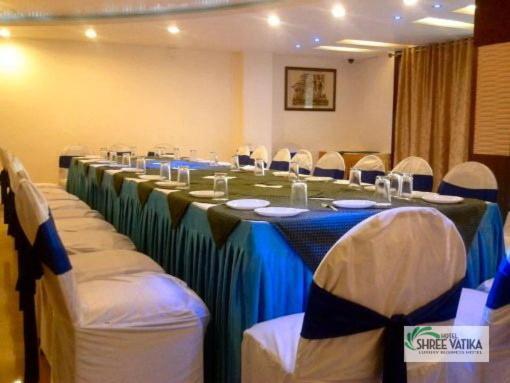 Hotel Shree Vatika Bhopal Esterno foto