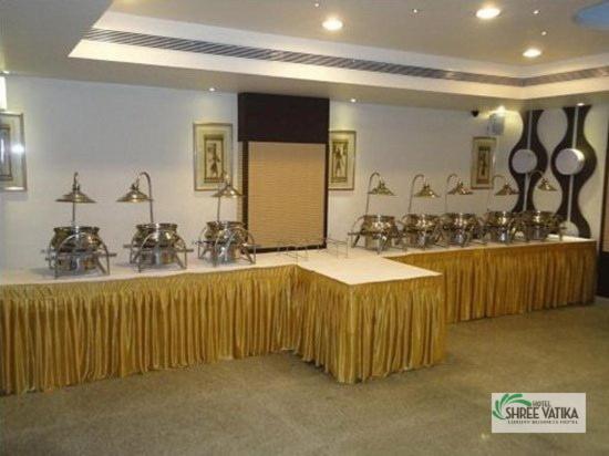Hotel Shree Vatika Bhopal Esterno foto